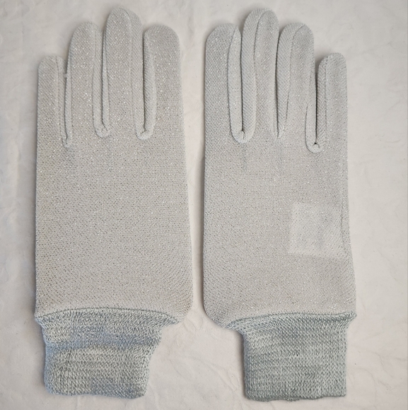 Eatons Silver Camping Gloves Liners - Picture 4 of 6